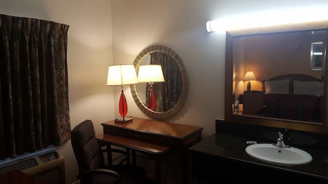 플라밍고 인 롱비치-디럭스룸, 퀸사이즈침대 2개-6