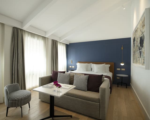 エリザベス ユニーク ローマ - ア メンバー オブ デザイン ホテルズ-Deluxe with spa - Separate building-1