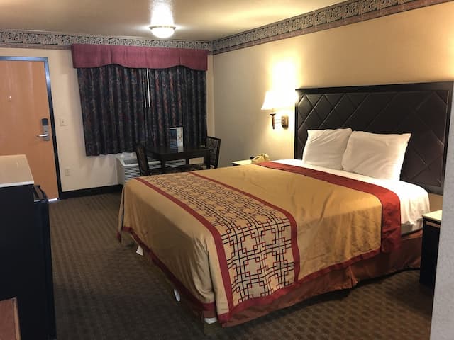 La Mirage Inn LAX Airport-Room, 1 King Bed, Non Smoking-2