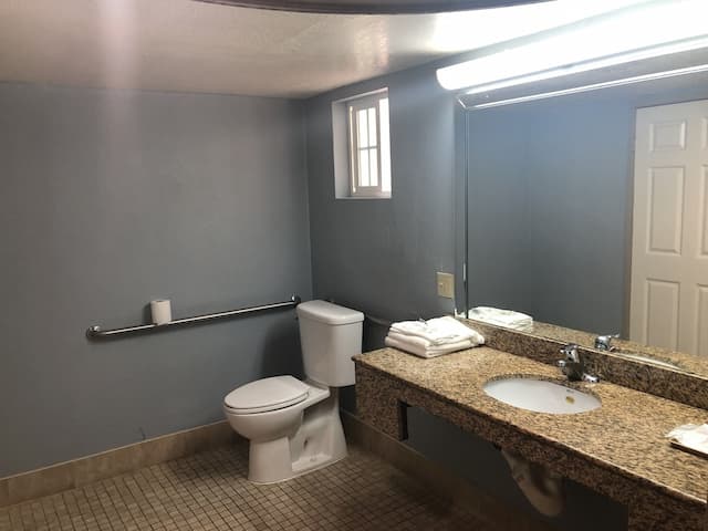 La Mirage Inn LAX Airport-Room, 1 King Bed, Smoking-5