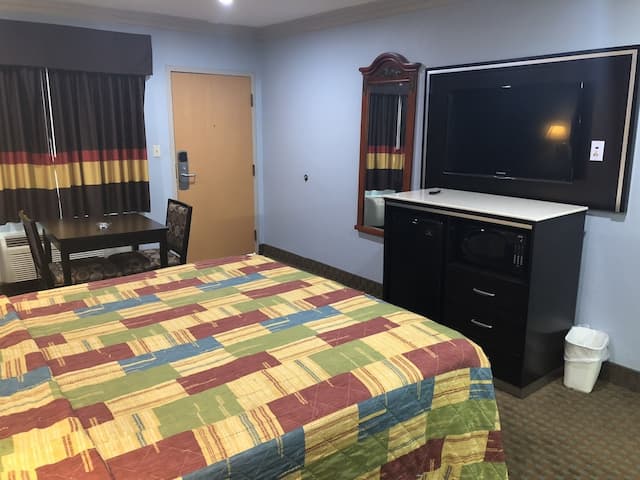 La Mirage Inn LAX Airport-Room, 1 King Bed, Non Smoking-1