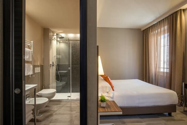 共和飯店-豪華客房-6