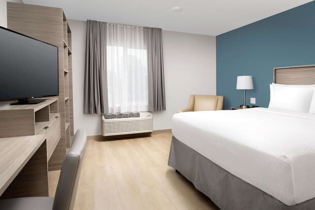WoodSpring Suites Seattle Tukwila-Room, 1 Queen Bed, Accessible, Non Smoking-1