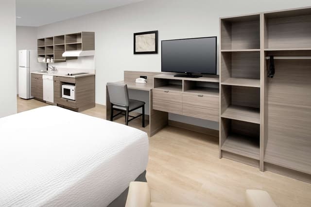 WoodSpring Suites Seattle Tukwila-Room, 1 King Bed, Accessible, Non Smoking-4