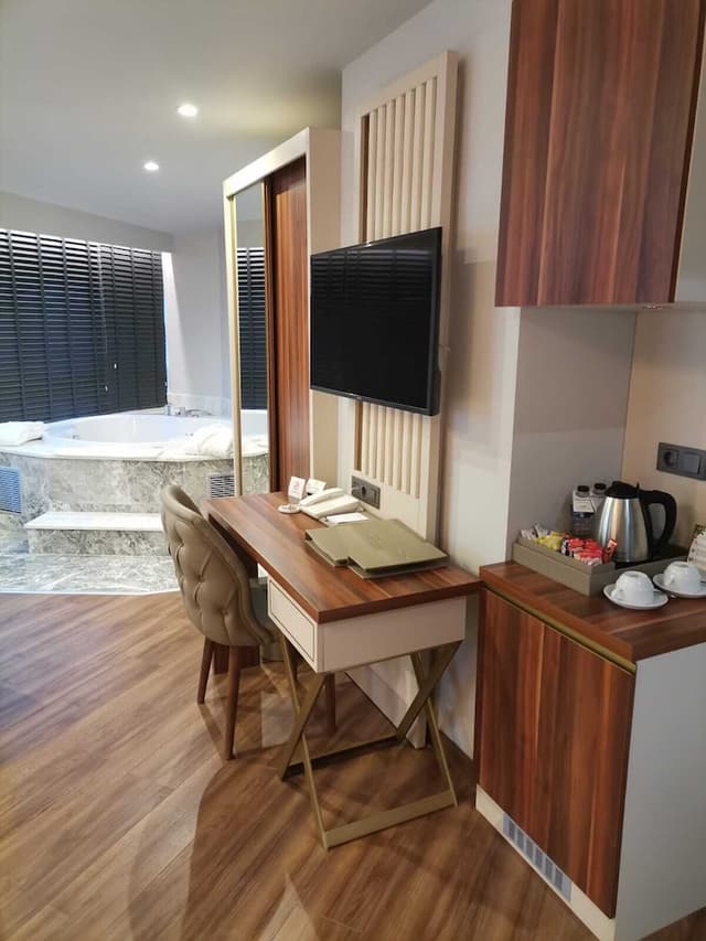 黃金皇家飯店及水療中心-Superior Suite Room with Sea View-1