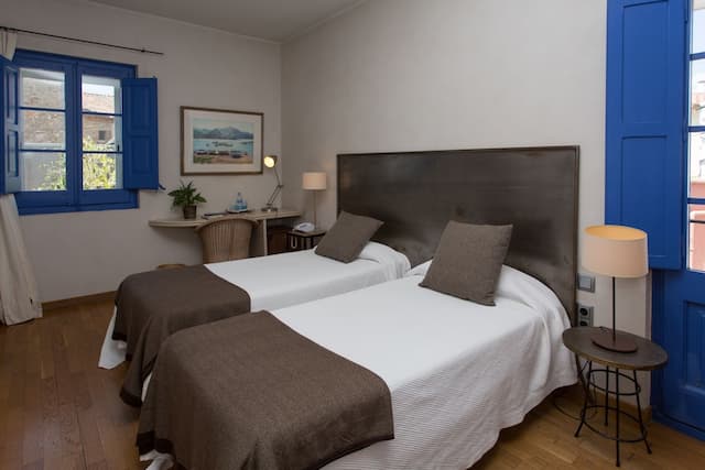 普拉薩青年旅舍-標準雙人房-10