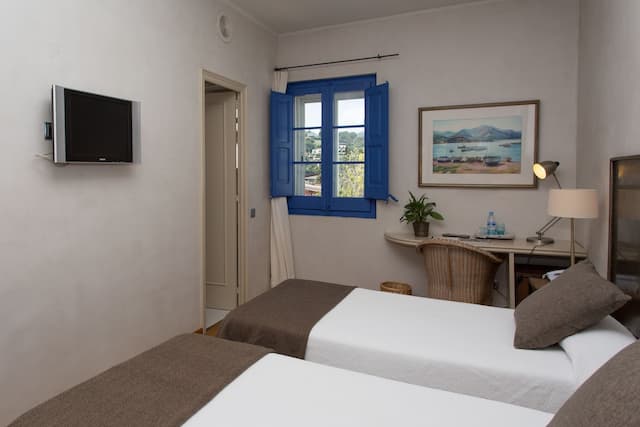 普拉薩青年旅舍-標準雙人房-9