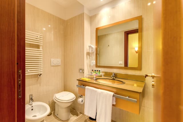 奧古斯塔魯西拉宮飯店-雙人或雙床房-3