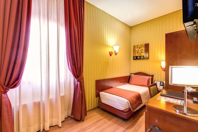 奧古斯塔魯西拉宮飯店-單人房-1