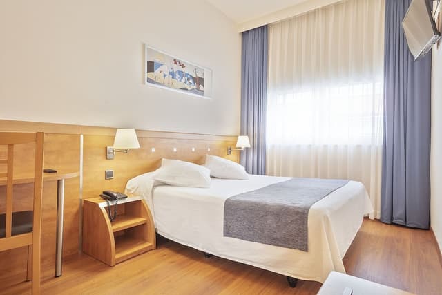 阿克塔安提貝思酒店-雙人或雙床房-1