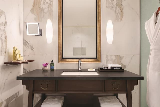 溫哥華香格里拉-客房, 1 張特大雙人床, 城市景-5