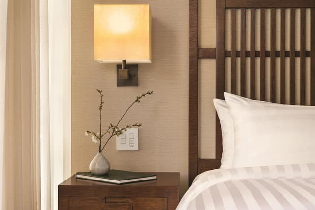 溫哥華香格里拉-客房, 1 張特大雙人床, 城市景-1