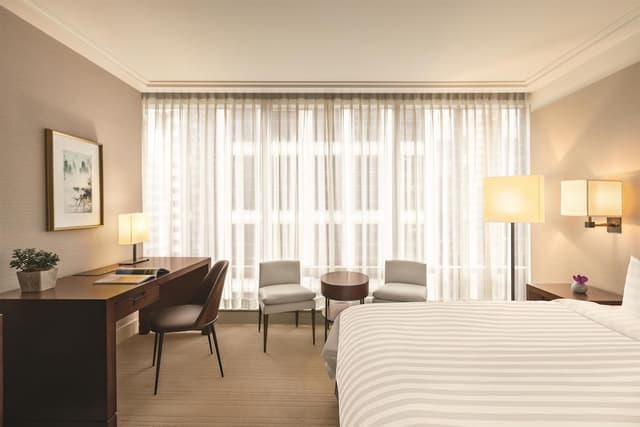 溫哥華香格里拉-客房, 1 張特大雙人床, 城市景-2