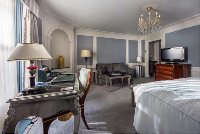 The Bentley London-小型套房-6