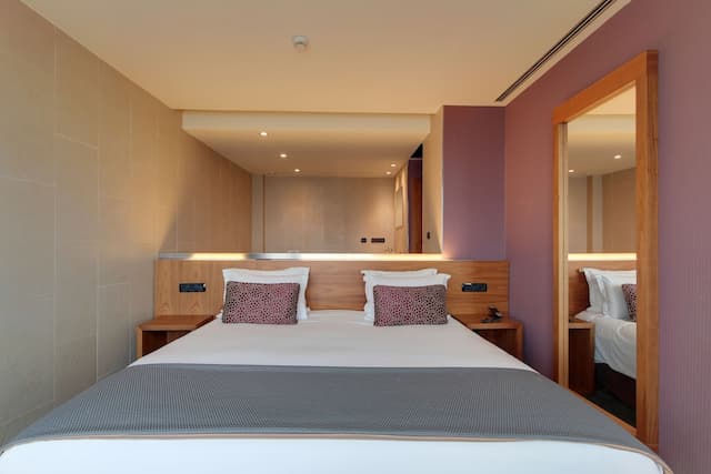 Hotel Badalona Tower-小型套房-1