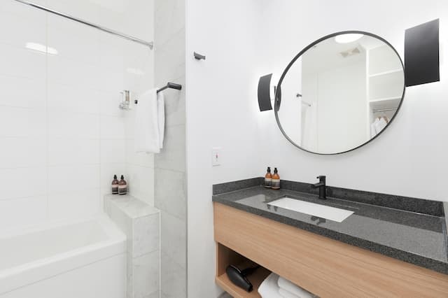 Victorian Hotel-高级房, 1 张特大床-9