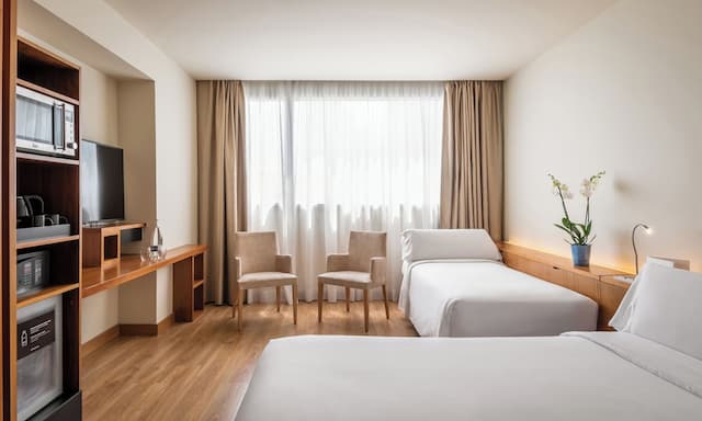 Hotel SB Diagonal Zero 4 Sup-Standard Double or Twin Room (With extra bed)-2