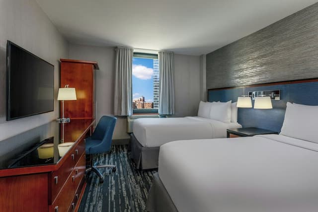 Fairfield by Marriott New York Manhattan Times Square-Standard Room, 2 Double Beds-5