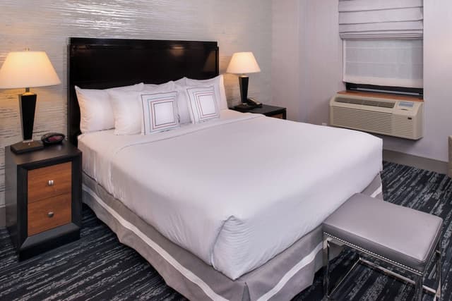 Fairfield by Marriott New York Manhattan Times Square-Room, 1 Queen Bed-6