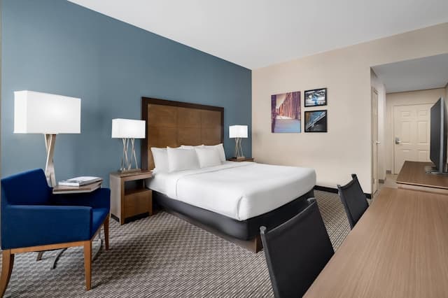 ラ キンタ イン & スイーツ バイ ウィンダム シカゴ ダウンタウン-ルーム キングベッド 1 台 禁煙-12