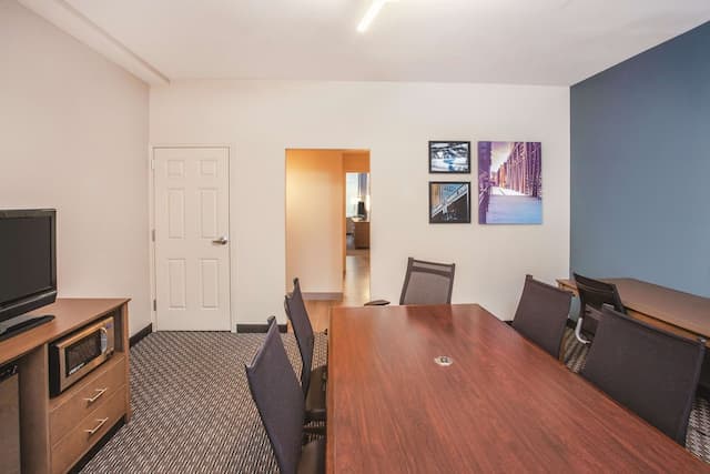 ラ キンタ イン & スイーツ バイ ウィンダム シカゴ ダウンタウン-スイート 1 ベッドルーム 禁煙-11