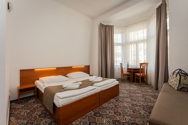 Hotel City Centre-双人房或双床房-1