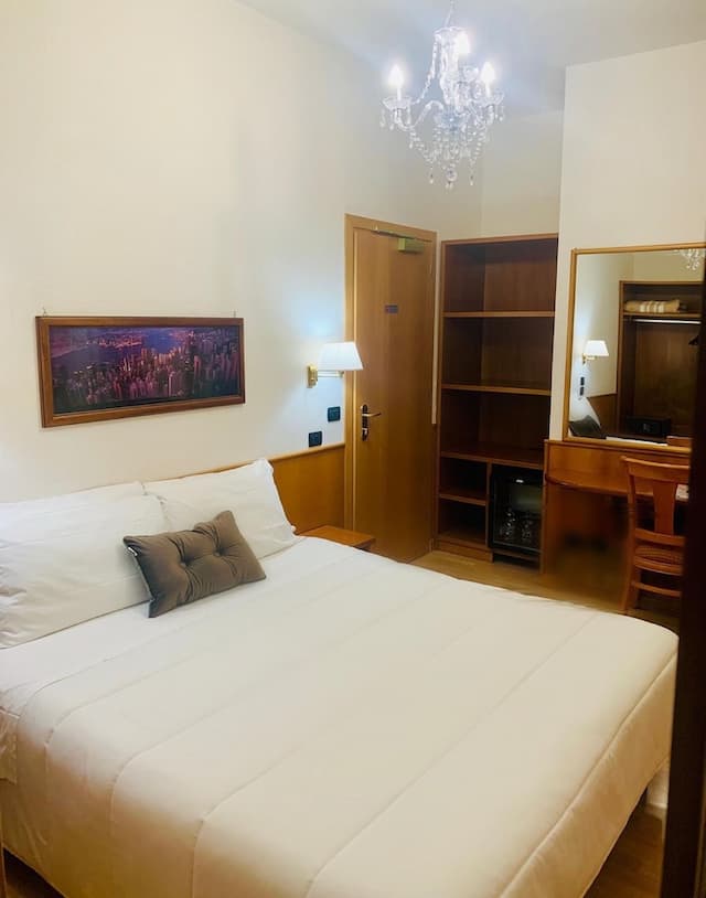 Cassia Hotel-Triple Room-1