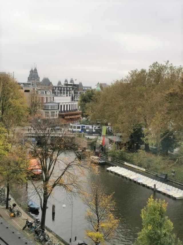 クエンティン アムステルダム ホテル-ツインルーム 専用バスルーム カナルビュー-26