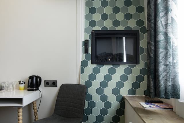 クエンティン アムステルダム ホテル-ツインルーム 専用バスルーム カナルビュー-22