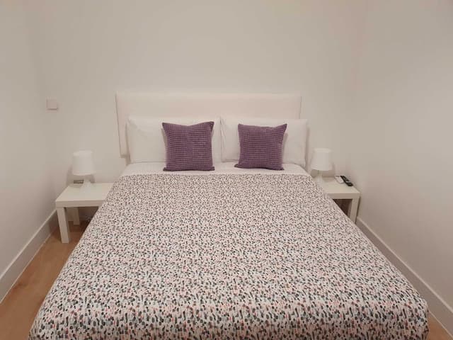 Hostal Abel Victoriano-Double Room, Shared Bathroom-2