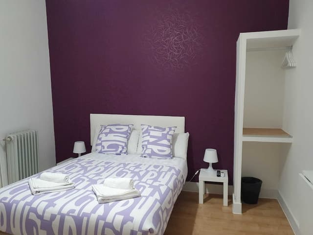 Hostal Abel Victoriano-Double Room, Shared Bathroom-5