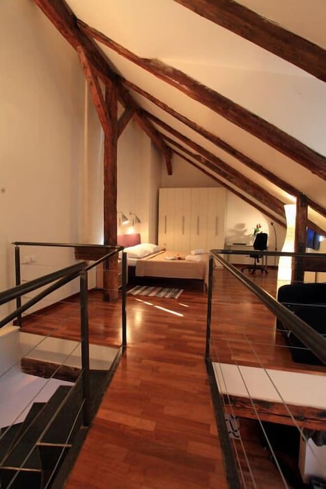 로얄 로드 레지던스-로맨틱 듀플렉스, 침대(여러 개), 간이주방, 중이층-4