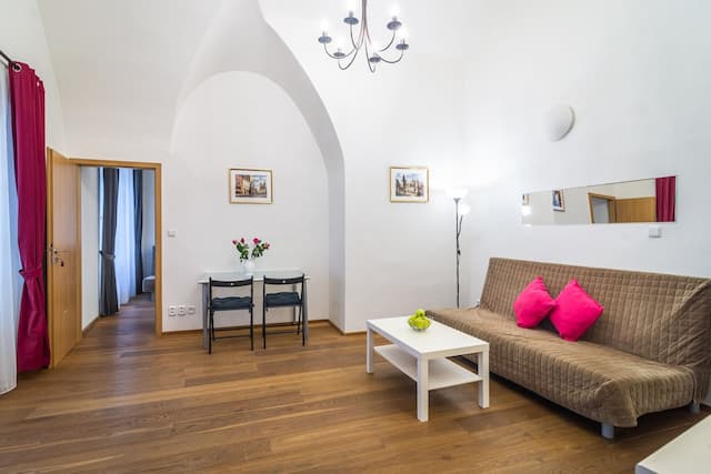 로얄 로드 레지던스-컴포트 아파트, 침실 1개, 금연, 마당 전망-1