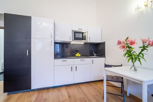 로얄 로드 레지던스-패밀리 스튜디오, 퀸사이즈침대 1개 및 소파베드, 간이주방, 마당 전망-5