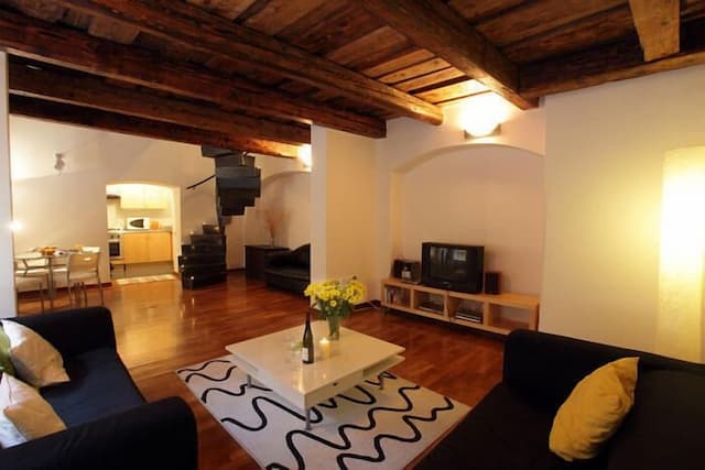 로얄 로드 레지던스-로맨틱 듀플렉스, 침대(여러 개), 간이주방, 중이층-7