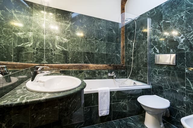 로얄 로드 레지던스-로맨틱 듀플렉스, 침대(여러 개), 간이주방, 중이층-8