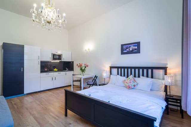 로얄 로드 레지던스-패밀리 스튜디오, 퀸사이즈침대 1개 및 소파베드, 간이주방, 마당 전망-3