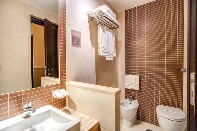 Everest Inn Rome-标准四人房-10