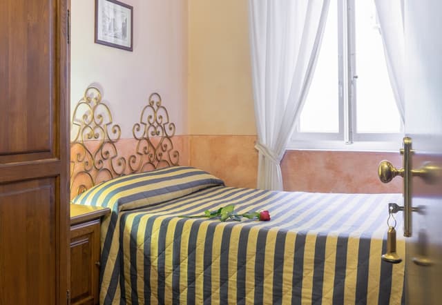 ホテル モニカ-4 人部屋-2