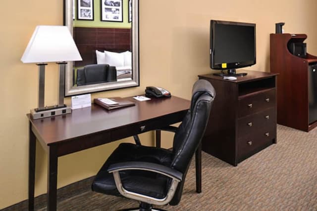 北市中心附近斯利普套房飯店-客房, 1 張特大雙人床, 無障礙, 非吸煙房-3