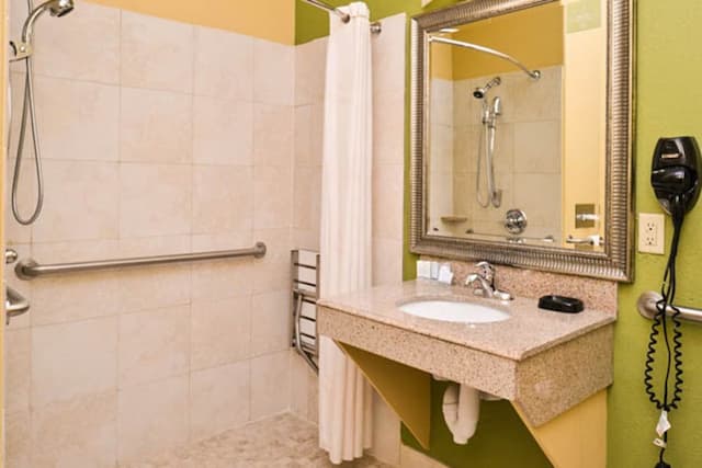 北市中心附近斯利普套房飯店-客房, 1 張特大雙人床, 無障礙, 非吸煙房-5