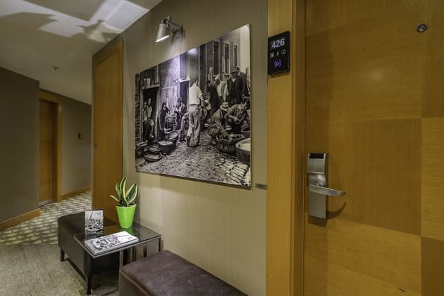 포인트 호텔 탁심-Executive Junior Suite with Lounge Access-6