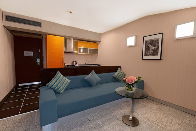 포인트 호텔 탁심-Executive Senior Suite with Kitchenette & Lounge Access-1