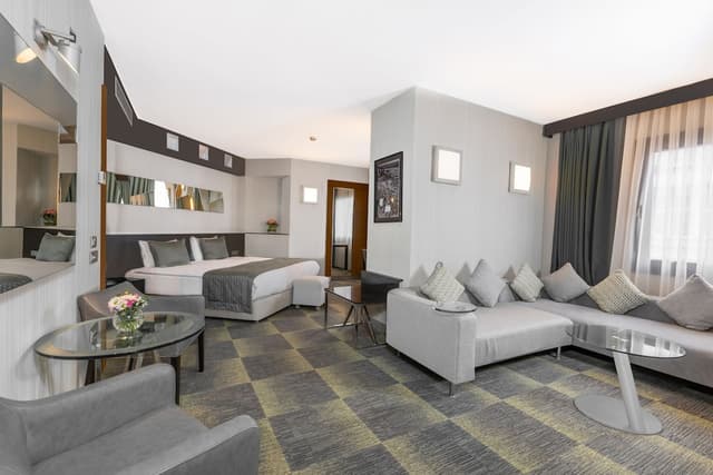 포인트 호텔 탁심-Executive Junior Suite with Lounge Access-1