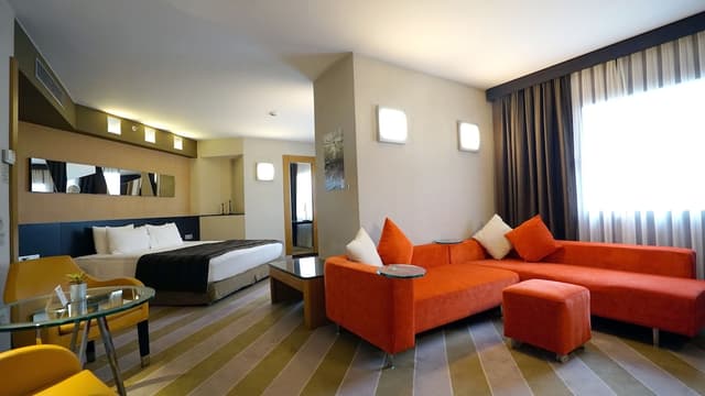 포인트 호텔 탁심-Executive Junior Suite with Lounge Access-2