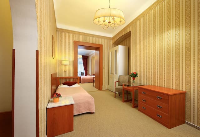 ホテル サルヴァトール-スーペリア トリプルルーム-2