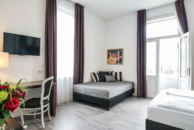 Assenzio-Junior Suite-1