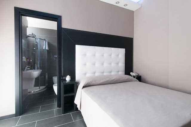 Fly Boutique Hotel-Standard Double Room Single Use-18
