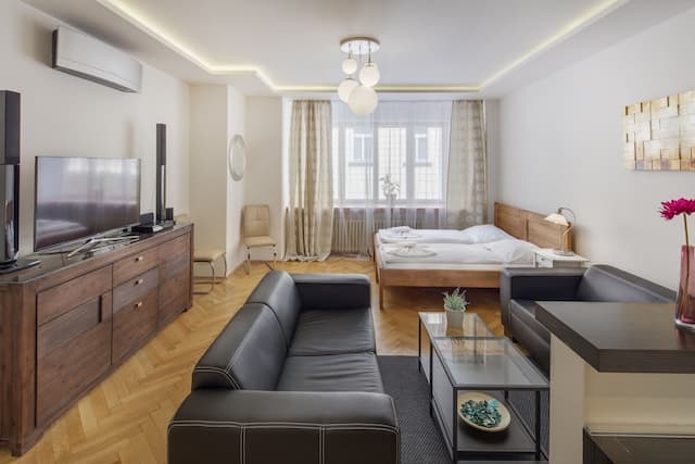 Old Town Square Apartments-Three Rooms Apartment-21