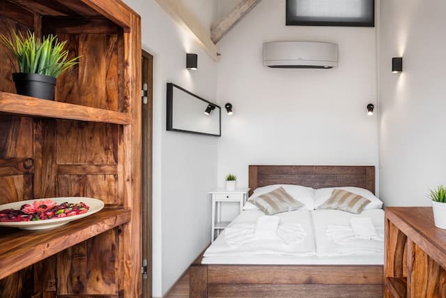 Old Town Square Apartments-三人房, 1 间卧室, 简易厨房-6